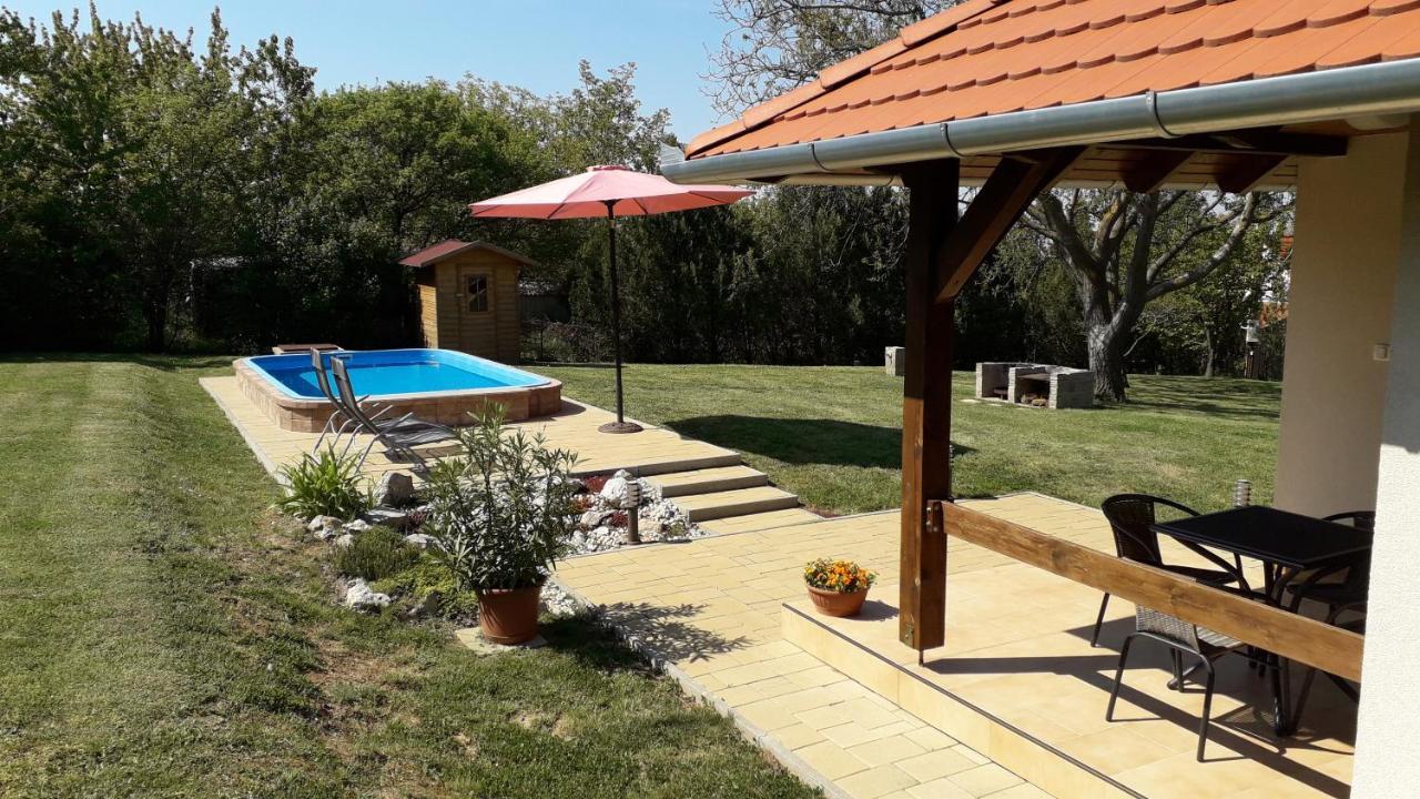 Cseresznyevirág Vendégházak Kovagoszolos Extérieur photo