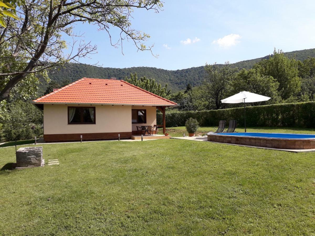 Cseresznyevirág Vendégházak Kovagoszolos Extérieur photo